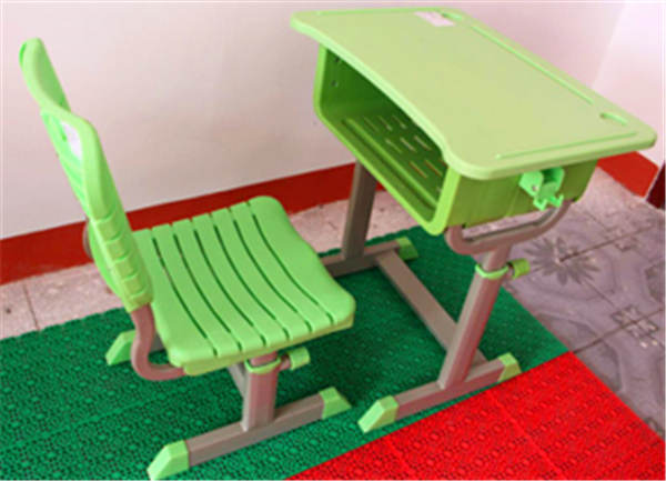 這三個因素選擇課桌椅時一定要注意！